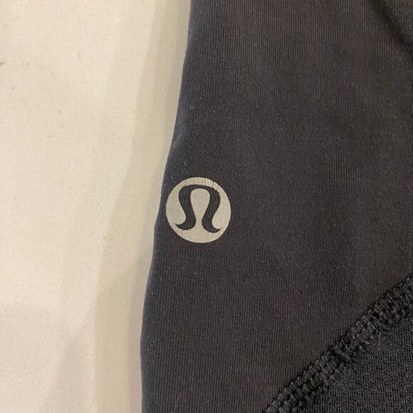 Lululemon Capri Leggings Black and Purple Size 4 - Picture 3 of 10